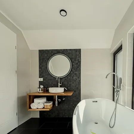 30 Forest, Holiday home