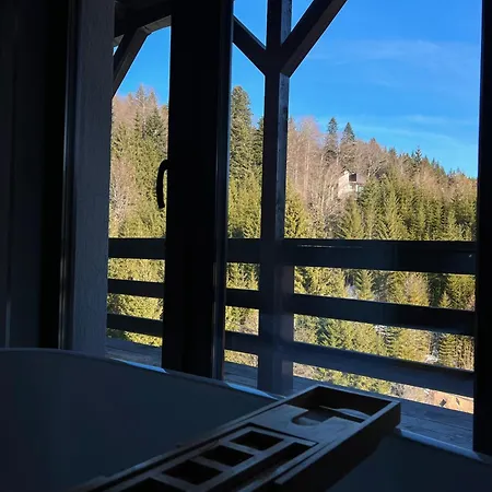 30 Forest, Holiday home